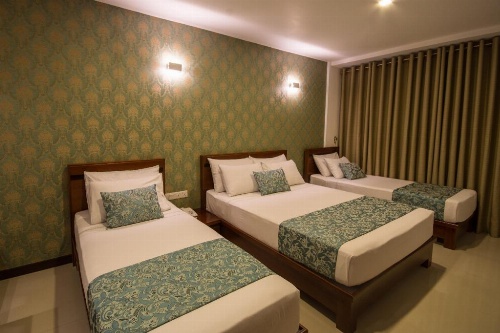 Ceyloni City Hotel image 3